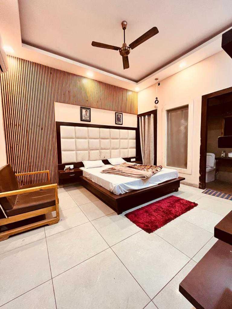 Hotel O The Miraj Sonipat Buitenkant foto